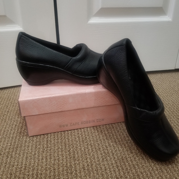 Softwalk Morgan Woman's Wedge 7.5M - Picture 2 of 2